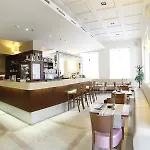Hotel Maestro By Adrez 